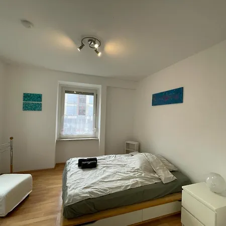32m2 - Gemuetliche In Zentraler Lage Appartement *