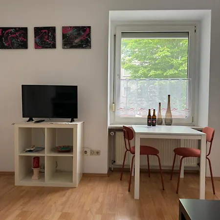 32m2 - Gemuetliche In Zentraler Lage *